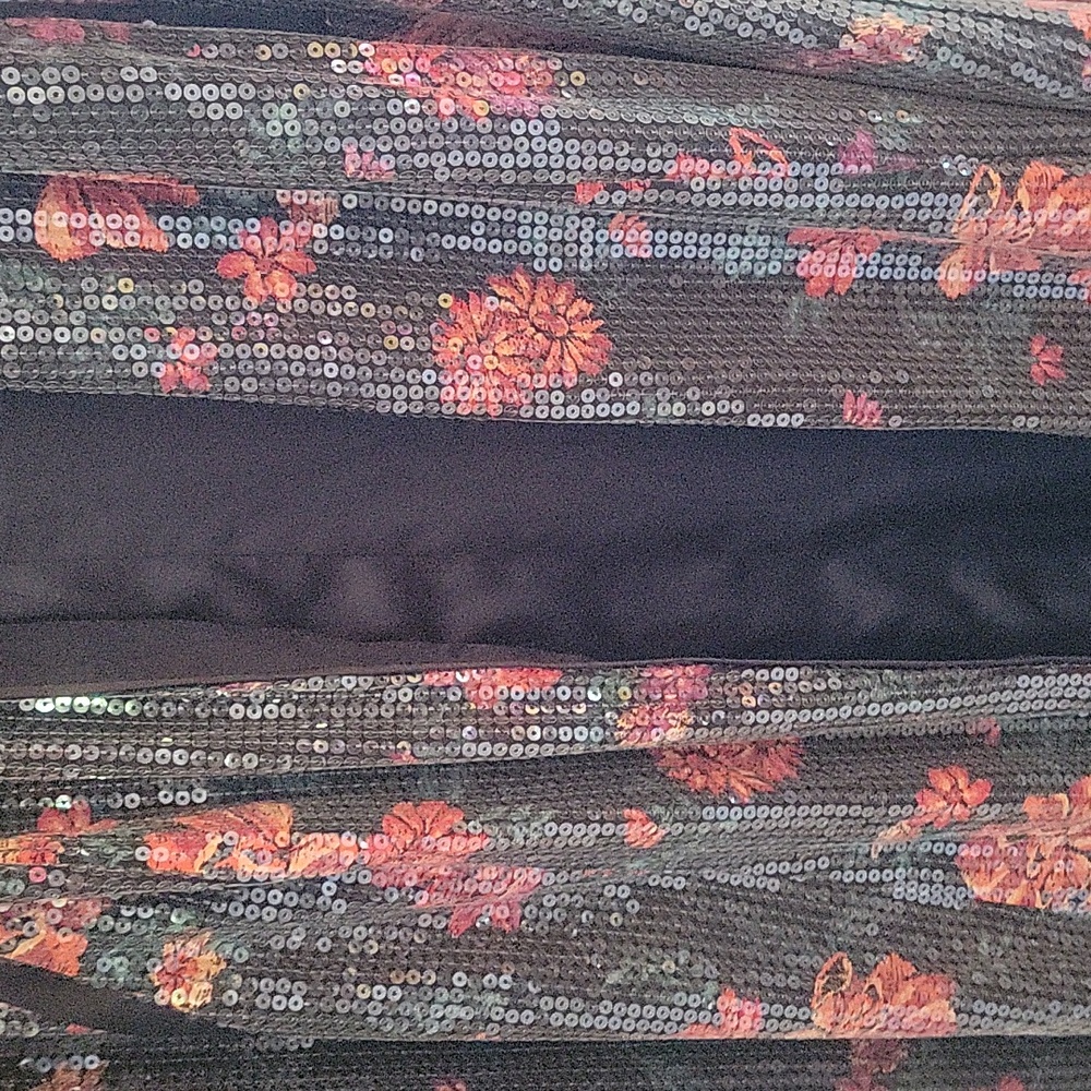 Satin lined sequin floral evening jacket by Torrid, Size 0 or L/XL - Picture 4 of 6